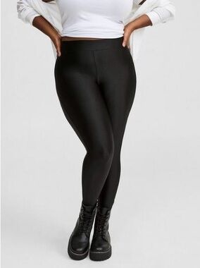 Torrid Shiny Black Liquid Leggings Size 0 / Large Goth Alternative Emo Concert